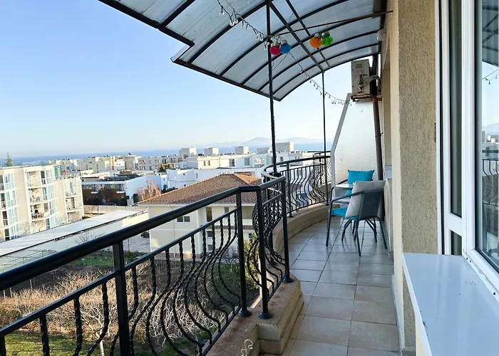 Sea Sunrise Апартамент Бургас